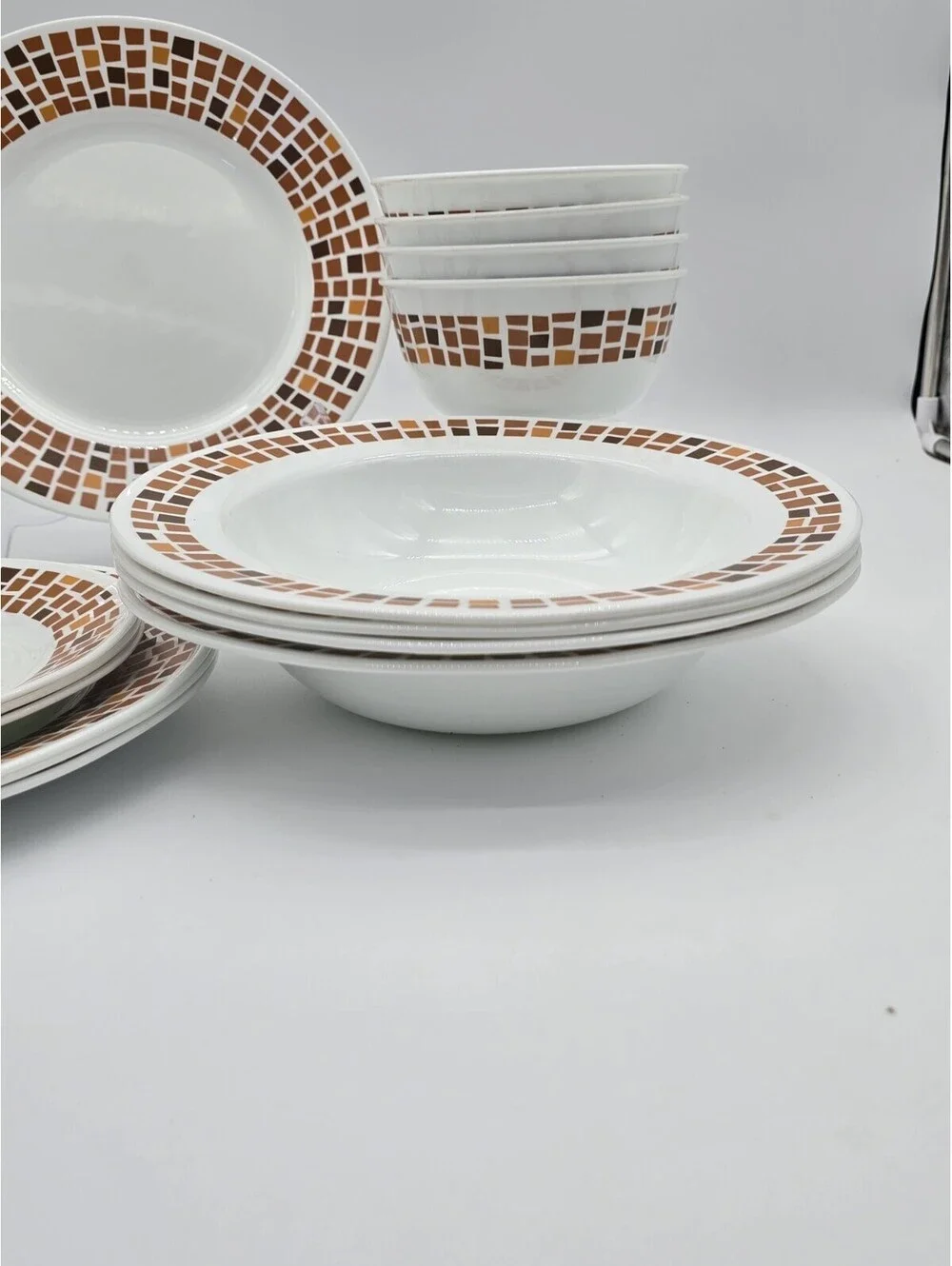 Corelle Precious Colours Amber Orange 16-Pc Dinnerware Set Made In USA 2013-2015